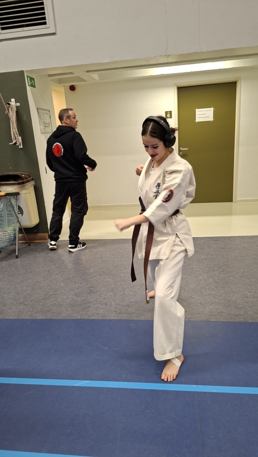 384ae8eb-c5cc-4d15-98df-9ff9d3738586-f59504cbf82a325579fb4b070a5f899b