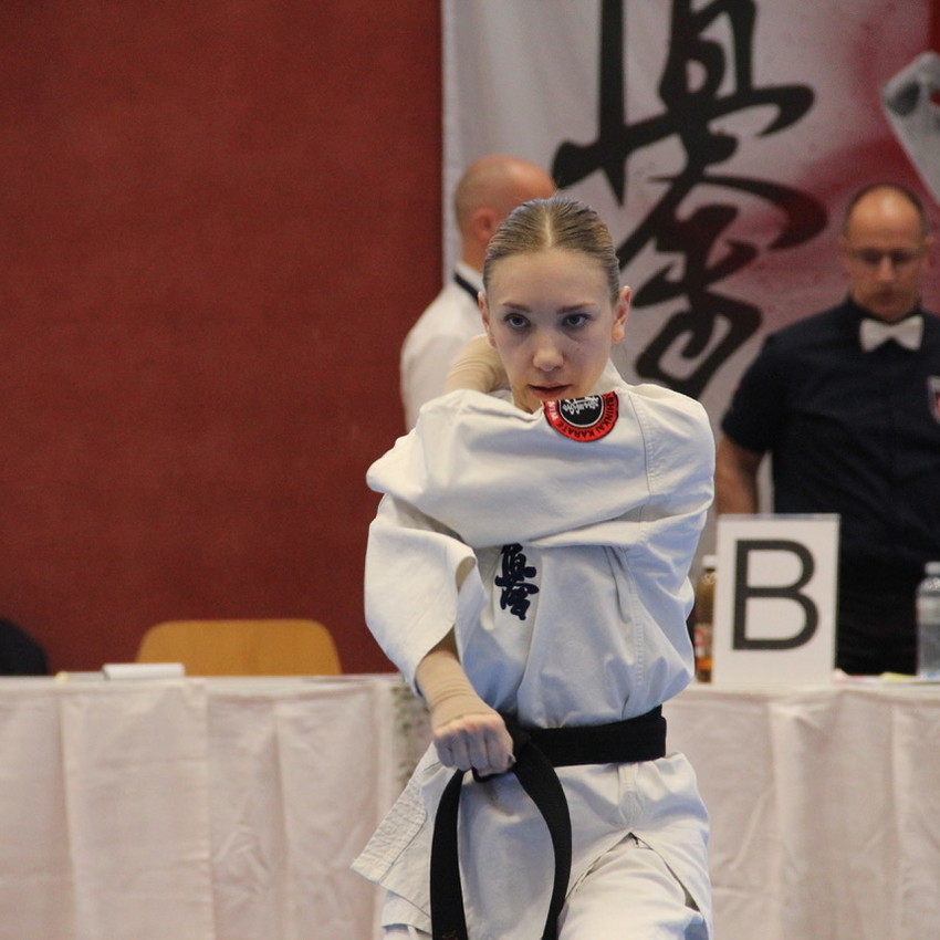 img_1329-5f7794170169fd4f5f011417175a6604