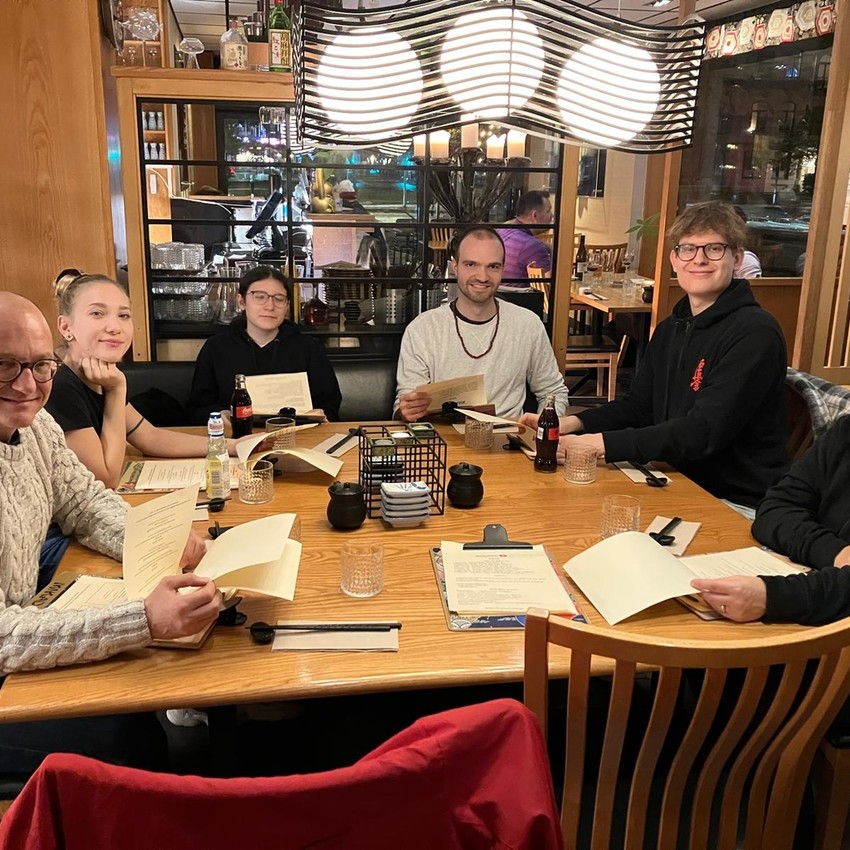 photo-2025-10-09-19-21-55-2-d910c1923ab48edddf4e8af38a1c5de7