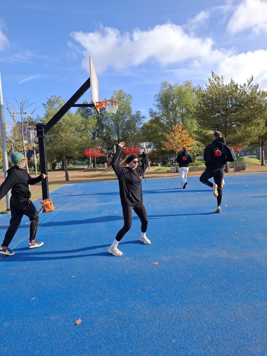 photo-2025-10-10-11-33-50-ee049c5dd3d888a145ae7d04daa659c7