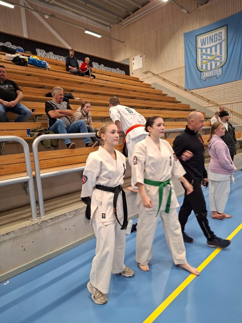 photo-2025-10-11-16-11-19-815ff6aea244f0d91a3a97ecd095d7ff