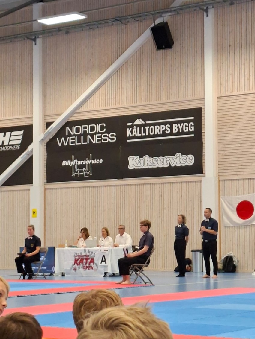 photo-2025-10-11-17-13-26-e56e72366a92396378b7486c66d28db2