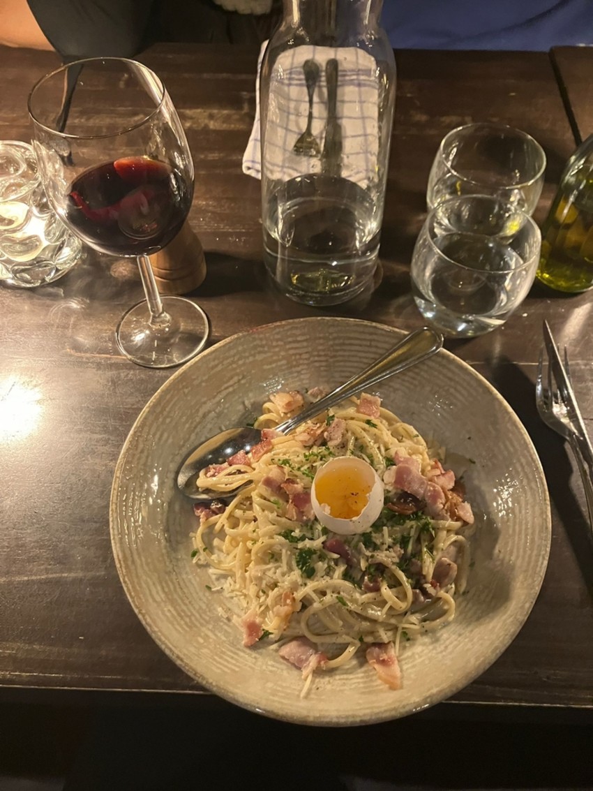 photo-2025-10-12-19-57-20-022a46dd764ff4bd21b76a0608f71352