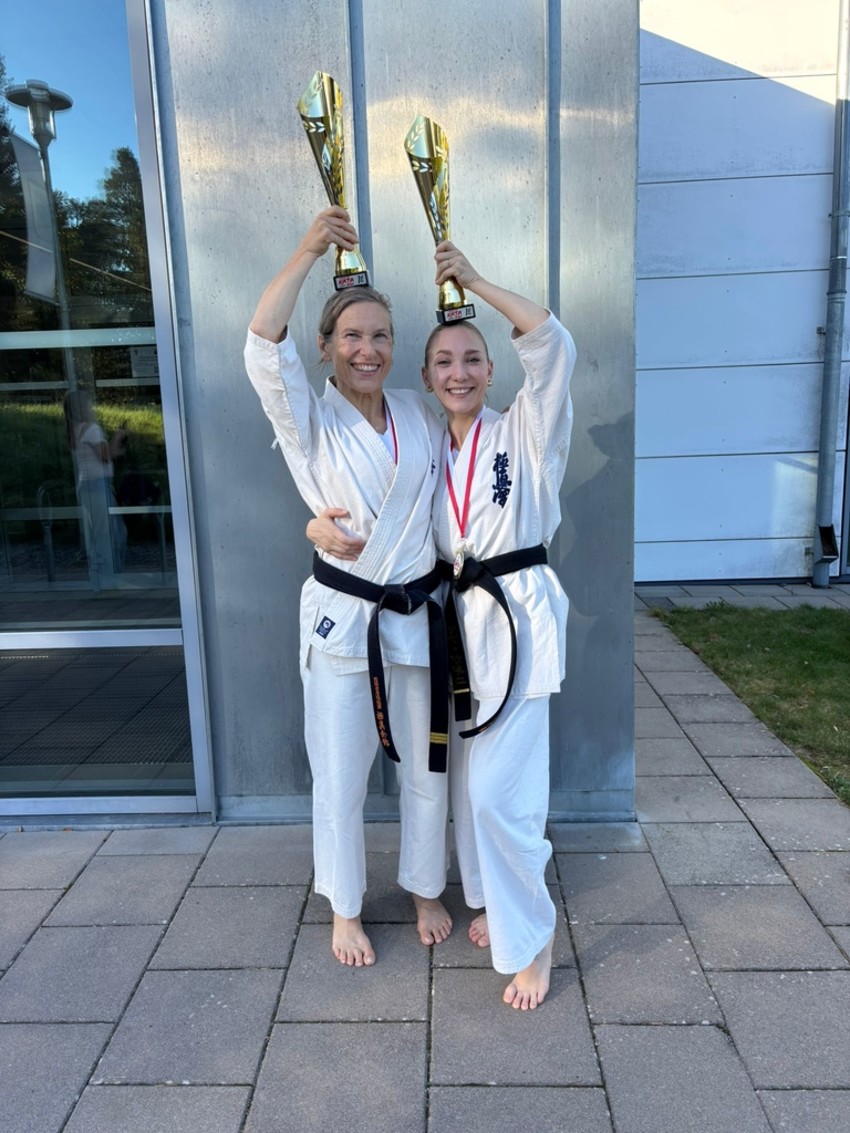 photo-2025-10-12-19-58-56-9873bb4418c60c3cca062de01f512eb5