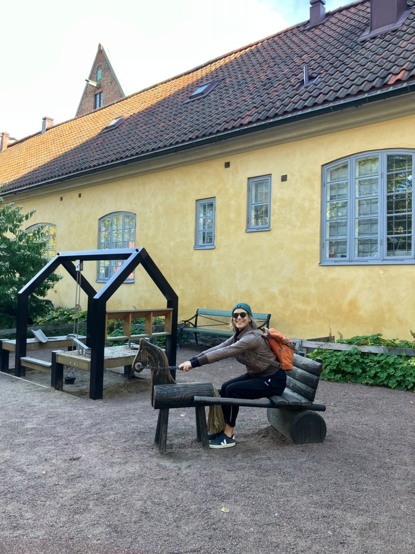 photo-2025-10-12-19-59-14-3-06bc2196b066adfe9a3189e7e4c846b5